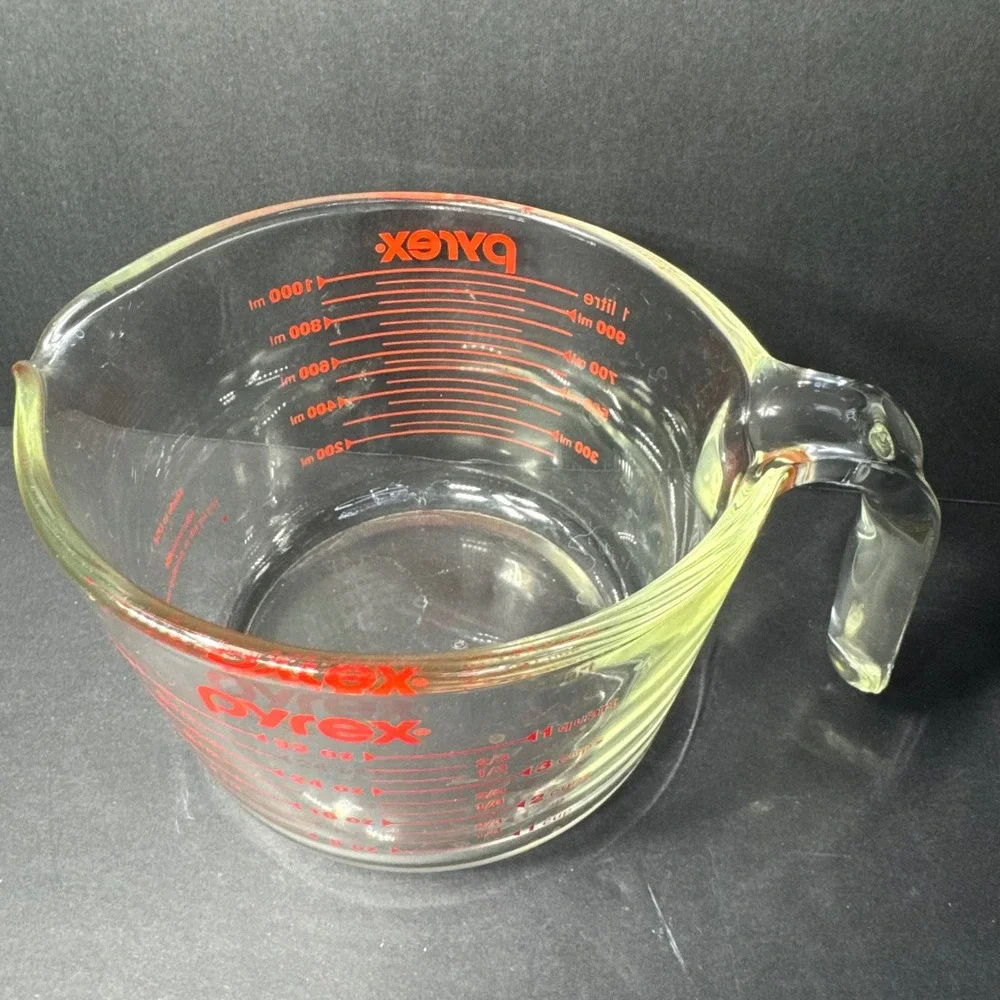 Pyrex 4 Cup 1 Liter Glass Measuring Cup Red Markings Clear Glass with Handle VTG